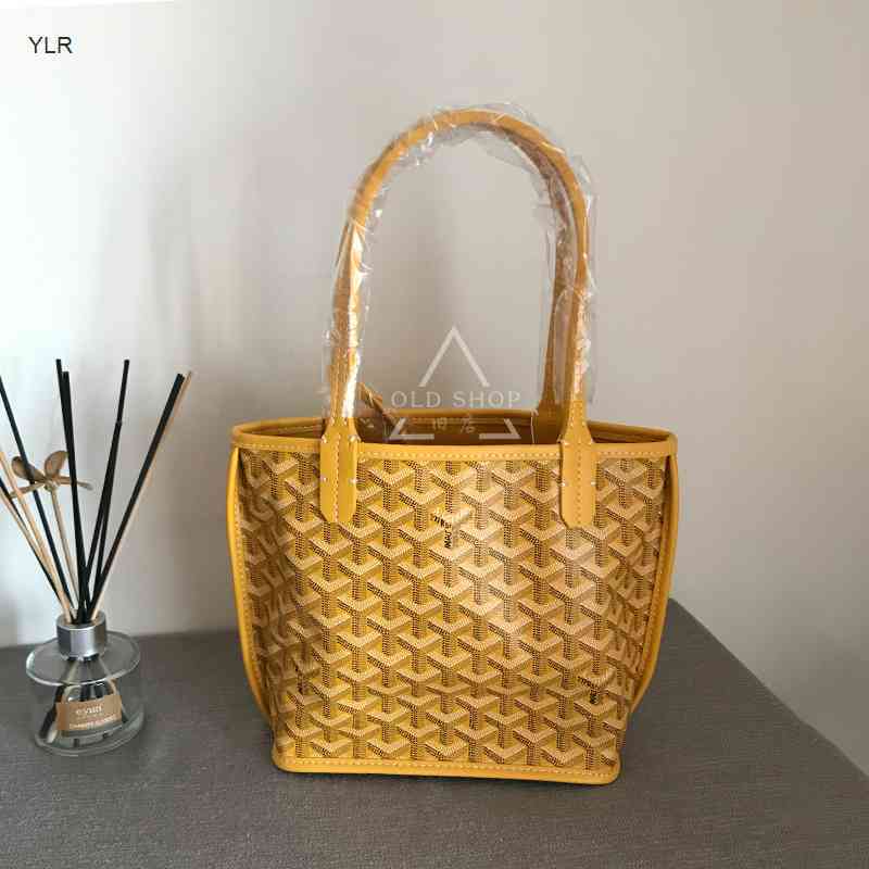 French New GOYAR Goya shopping bag elegant de Mini vegetable basket shopping bag dogtooth mother Tote Bag
French New GOYAR Goya shopping bag elegant de Mini vegetable basket shopping bag dogtooth mother Tote Bag