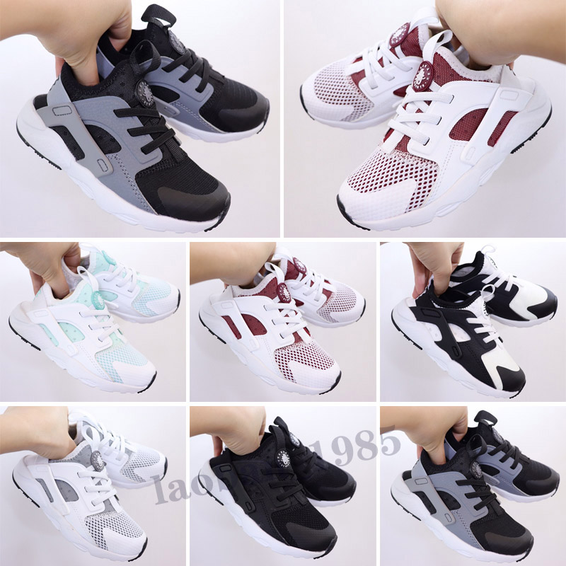 Huarache kids shoes for Kids Women Sports Triple Black White Gold Huraches 1.0 Womens Mens Trainer Sneakers, Color 1
Huarache kids shoes for Kids Women Sports Triple Black White Gold Huraches 1.0 Womens Mens Trainer Sneakers, Color 1