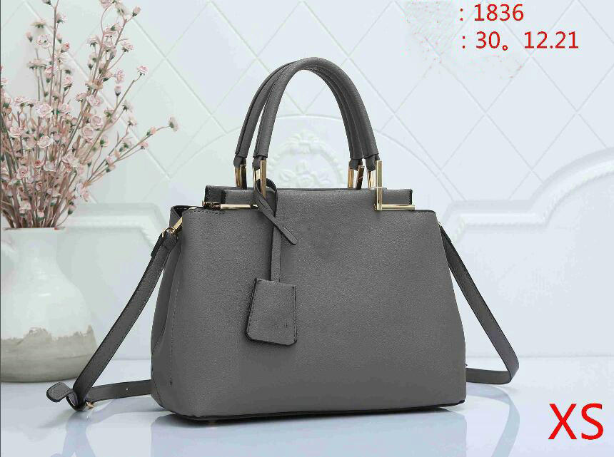 Handbag Designers Bags Shoulder Flap Crossbody Chain Bag Wallets Letters Purse Camera Clutch Women Handbags 1836#30x12x21cm
Handbag Designers Bags Shoulder Flap Crossbody Chain Bag Wallets Letters Purse Camera Clutch Women Handbags 1836#30x12x21cm