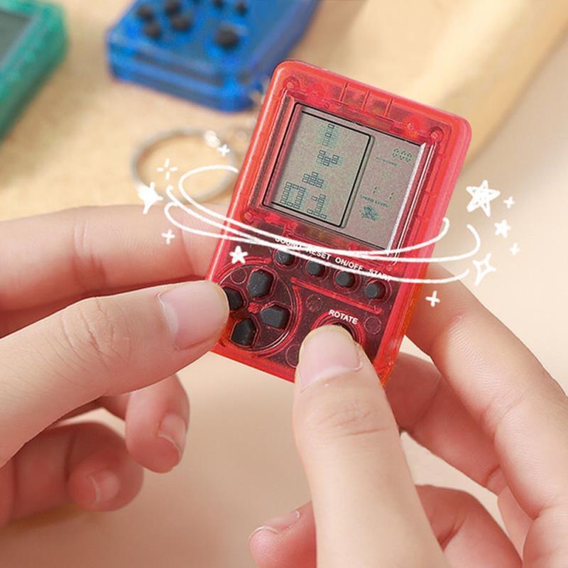 Portable Game Players Retro Mini Console Machine With 26 Games Children Handheld Nostalgic Keychain Tetris Kids Gift
Portable Game Players Retro Mini Console Machine With 26 Games Children Handheld Nostalgic Keychain Tetris Kids Gift