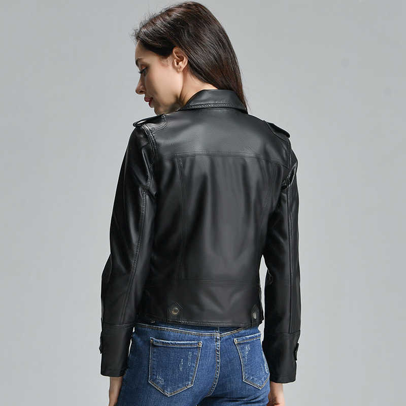 Ly Varey Lin Autumn Women Pu Leather Short Jacket Coat Faux Soft Black Rivet Zipper Motorcycle Slim Punk Outerwear 210526