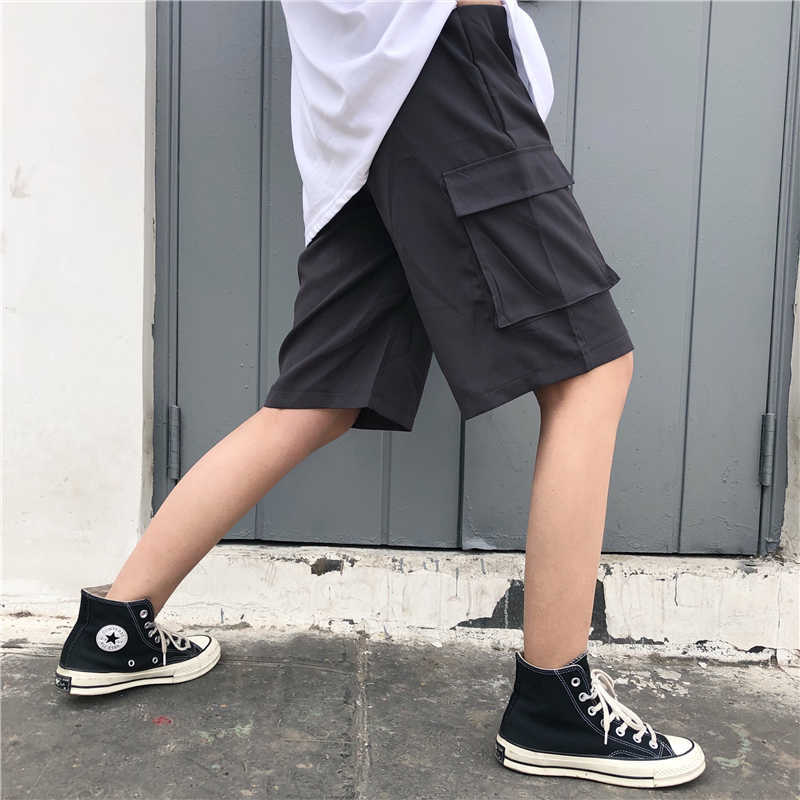Hip hop casual pocket cargo short fashion Ulzzang Vintage large size loose female American couple Harajuku shorts 210608, Black
Hip hop casual pocket cargo short fashion Ulzzang Vintage large size loose female American couple Harajuku shorts 210608, Black