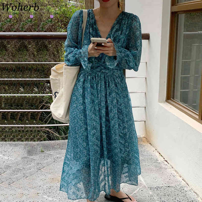 Sexy Maxi Dresses Women V-Neck Backless Robe Lace-up Flare Sleeve Korean Temperament Vestidos Pleated Slim Chiffon Dress 210519