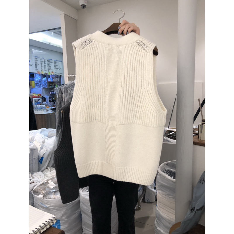 Nomikuma New Knitted Sleeveless V-neck Vest Korean Causal Sweater Pullover Spring Women Fashion Solid Knitwear Tops 6E132 210427