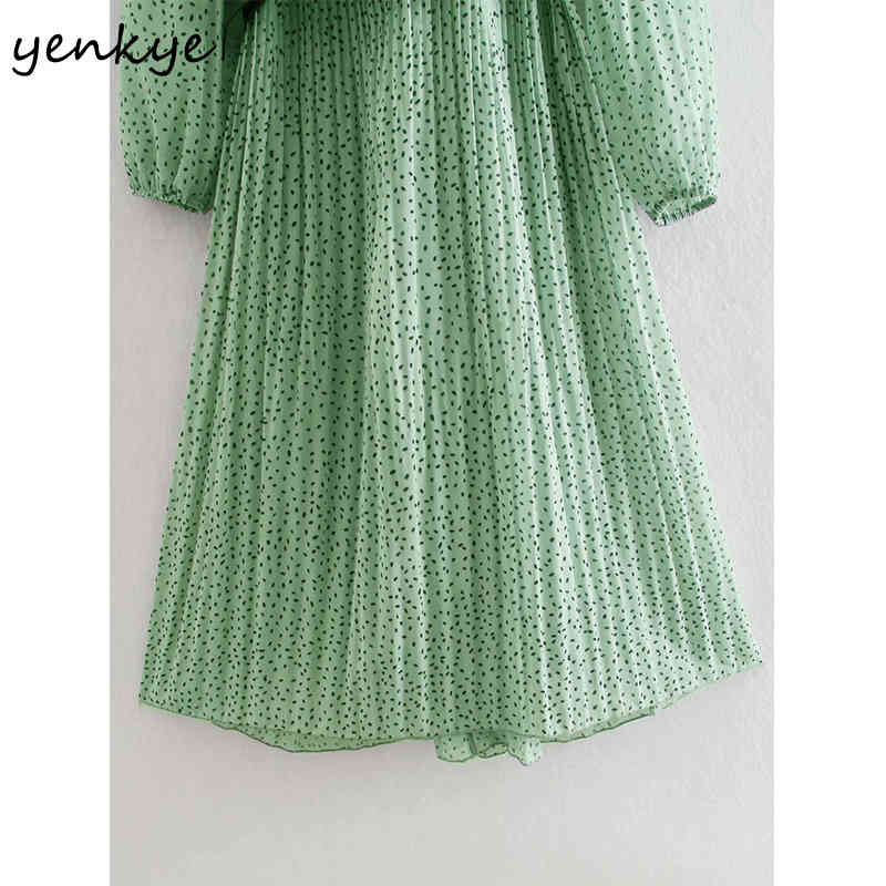 YENKYE Spring Women Vintage Print Pleated Chiffon Dress Female V Neck Long Sleeve Free Belt Dress Casual Midi Vestido Plus Size 210515