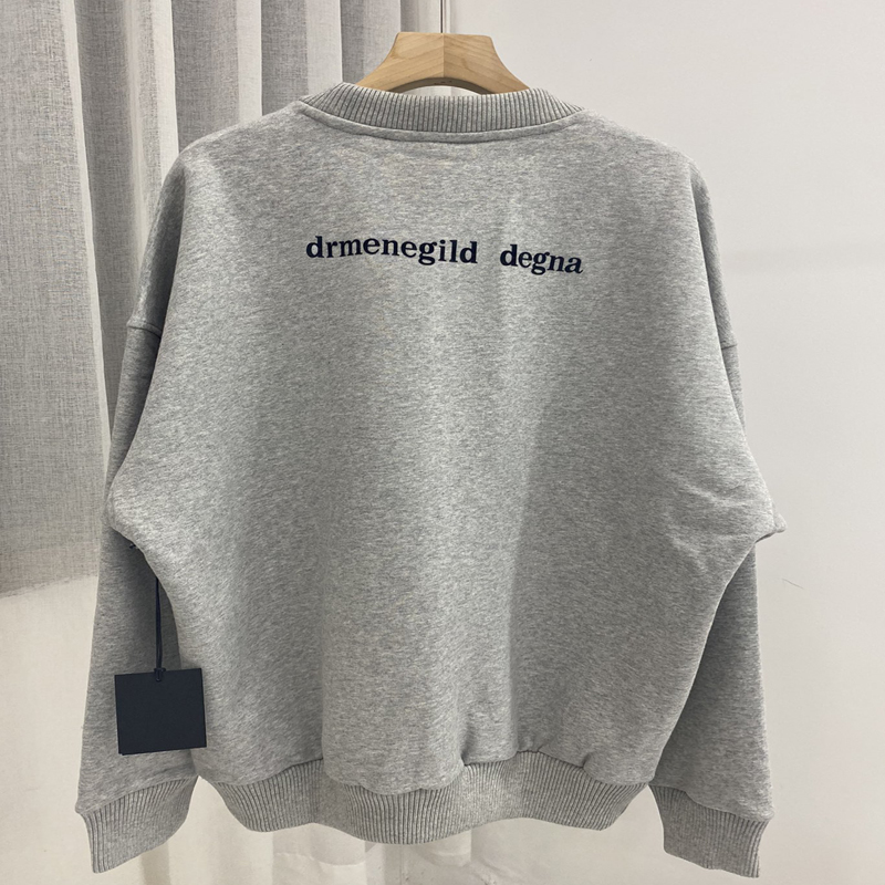 21fw Autumn Winter USA mini Logo Hoodie Skateboard men women casual Flocking fleece crew neck streetwear Sweatshirt, Black
21fw Autumn Winter USA mini Logo Hoodie Skateboard men women casual Flocking fleece crew neck streetwear Sweatshirt, Black
