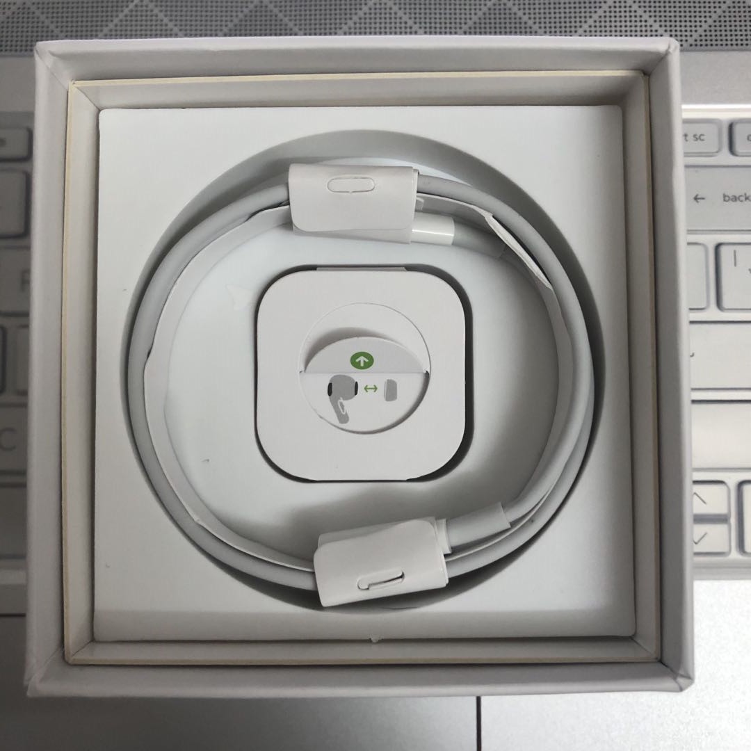 Gen Air Pro AP3 H1 chip transparent metal hinge wireless charging bluetooth headset optical detection box PK 2/3 third
Gen Air Pro AP3 H1 chip transparent metal hinge wireless charging bluetooth headset optical detection box PK 2/3 third