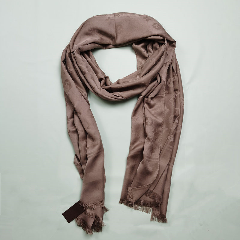 Designer Women mens Scarf silk jacquard tassel high-end soft with logo shawl scarf size is about 180*65 cm, Blue;gray
Designer Women mens Scarf silk jacquard tassel high-end soft with logo shawl scarf size is about 180*65 cm, Blue;gray