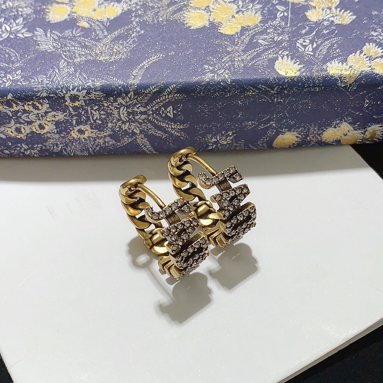 Top Quality Classic Size D Letter Women Designer Studs cubic zirconia earrings brass material Engagement Jewelry Lady Party Gifts, Golden;silver
Top Quality Classic Size D Letter Women Designer Studs cubic zirconia earrings brass material Engagement Jewelry Lady Party Gifts, Golden;silver
