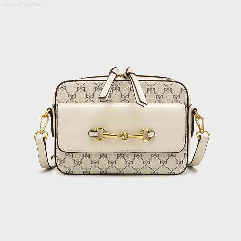 21New Independent design bagBlue Valley old flower printed camera bag women 2021 new texture One Shoulder Messenger Bag, Coffee
21New Independent design bagBlue Valley old flower printed camera bag women 2021 new texture One Shoulder Messenger Bag, Coffee