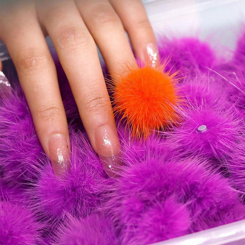 Nail Art Decorations 24 Pcs/Box Cute Fluffy Plush Ball Mixed Magnetic Detachable Pom Poms Soft Charming Accessories