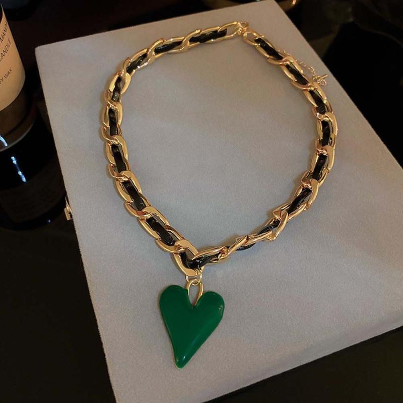 Chains PU Leather Weaving Metal Fashion Jewelry Clavicle Korean Style Women Necklaces Choker, Silver
Chains PU Leather Weaving Metal Fashion Jewelry Clavicle Korean Style Women Necklaces Choker, Silver