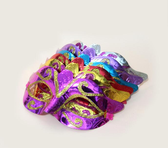 random color sent Party Mask Men Women With Bling Gold Glitter Halloween Masquerade Venetian Masks For Costume Cosplay Mardi Gras
random color sent Party Mask Men Women With Bling Gold Glitter Halloween Masquerade Venetian Masks For Costume Cosplay Mardi Gras