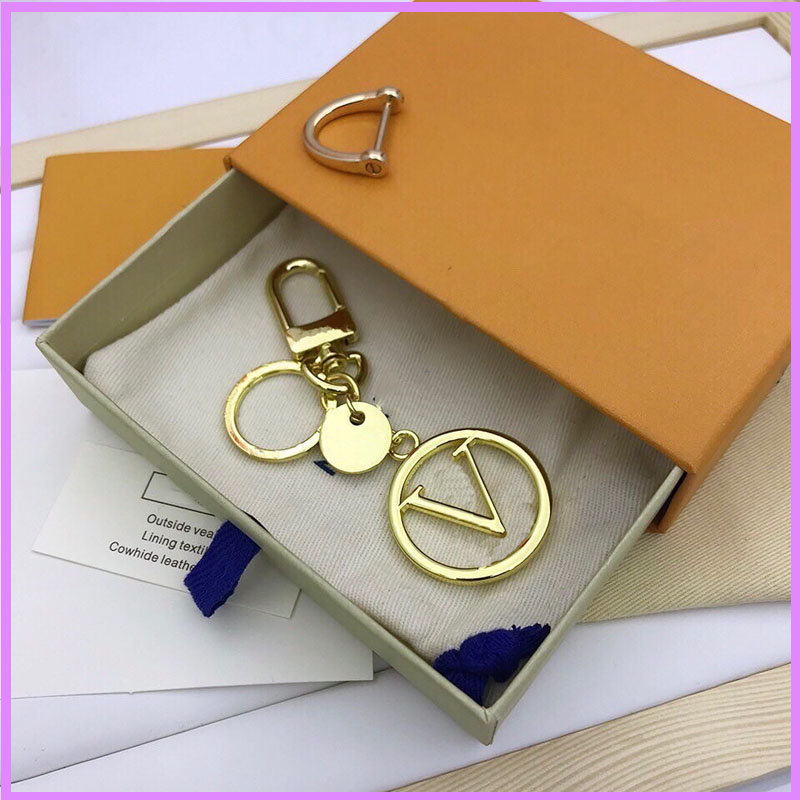 2021 Keychain Designer Keychains Women Mens Key Charm New Luxurys Designers Key Chain Letters Unisex With Box D217137F
2021 Keychain Designer Keychains Women Mens Key Charm New Luxurys Designers Key Chain Letters Unisex With Box D217137F
