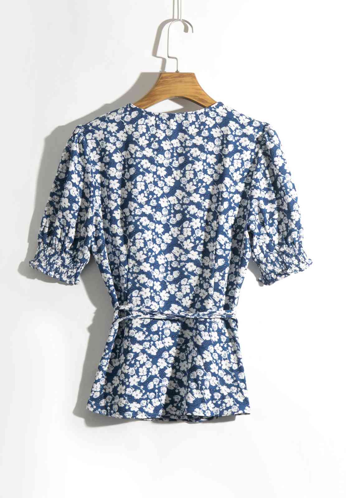 Vintage France Style Short Sleeve Wrap Shirt Fashion Blue Floral Print Tie Bow Waist Blouse Women One-piece Tops 210429