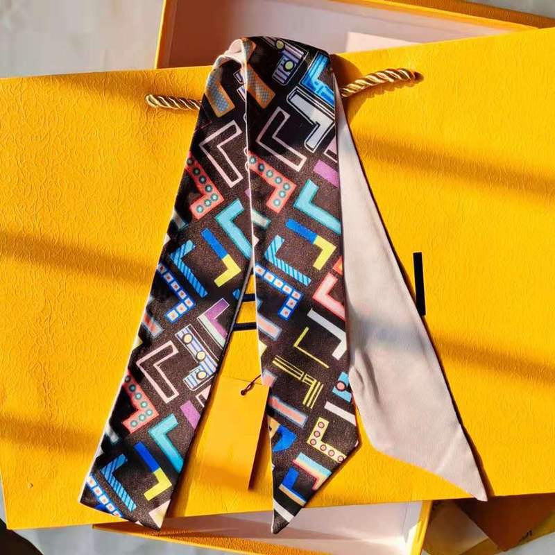 brand designer design Woman's Scarf, letter copy Handbag Scarves, Neckties, Hair bundles ,100% silk material Wraps 5*120
brand designer design Woman's Scarf, letter copy Handbag Scarves, Neckties, Hair bundles ,100% silk material Wraps 5*120