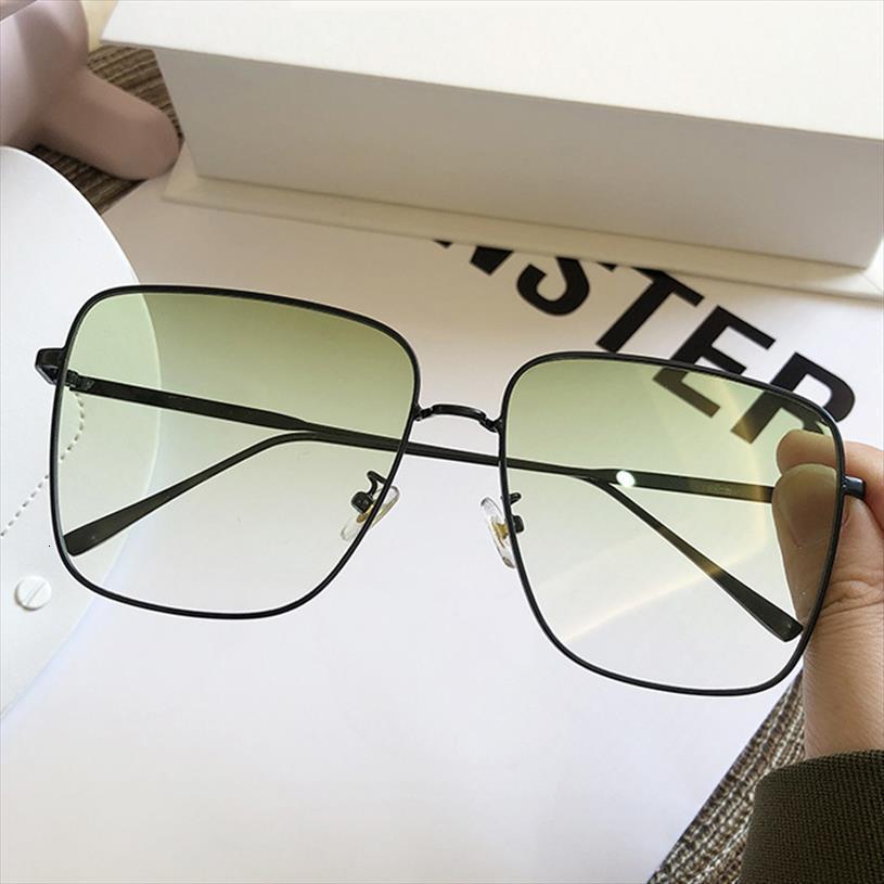 Chic Gradient Green Square Sunglasses For Women Fashion Brand Oversized Alloy Pink Sun Glasses Men Metal Retro Black Shades
Chic Gradient Green Square Sunglasses For Women Fashion Brand Oversized Alloy Pink Sun Glasses Men Metal Retro Black Shades