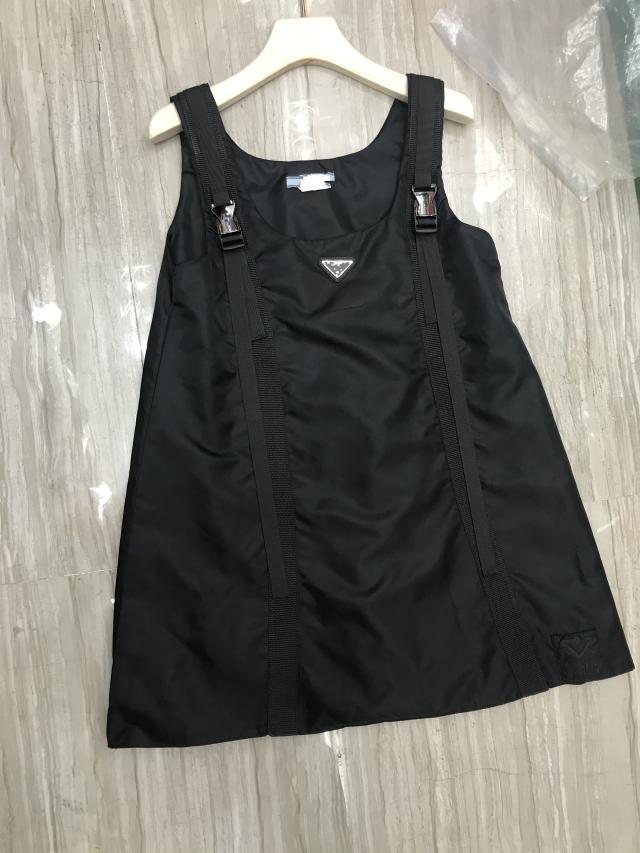 2021 spring and summer women's new triangle A-line short skirt with adjustable nylon sleeveless loose dress, White
2021 spring and summer women's new triangle A-line short skirt with adjustable nylon sleeveless loose dress, White