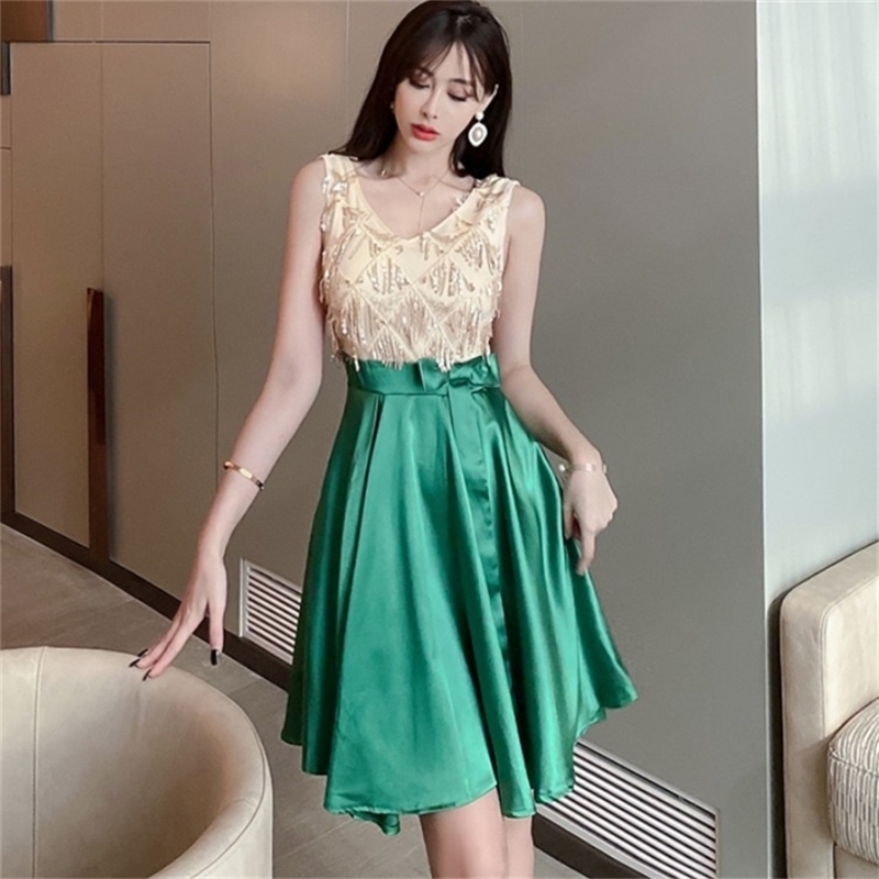 Retro Fashion Temperament Beading Tassel Sleeveless Party Dresses Summer Chic Bow High Waist Slim Ball Gown Midi Dress 210519, Green
Retro Fashion Temperament Beading Tassel Sleeveless Party Dresses Summer Chic Bow High Waist Slim Ball Gown Midi Dress 210519, Green