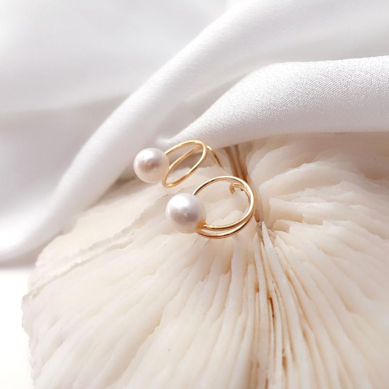Stud DAIMI Freshwater Pearl Studs Earrings Simple And Stylish For Women, Golden;silver
Stud DAIMI Freshwater Pearl Studs Earrings Simple And Stylish For Women, Golden;silver