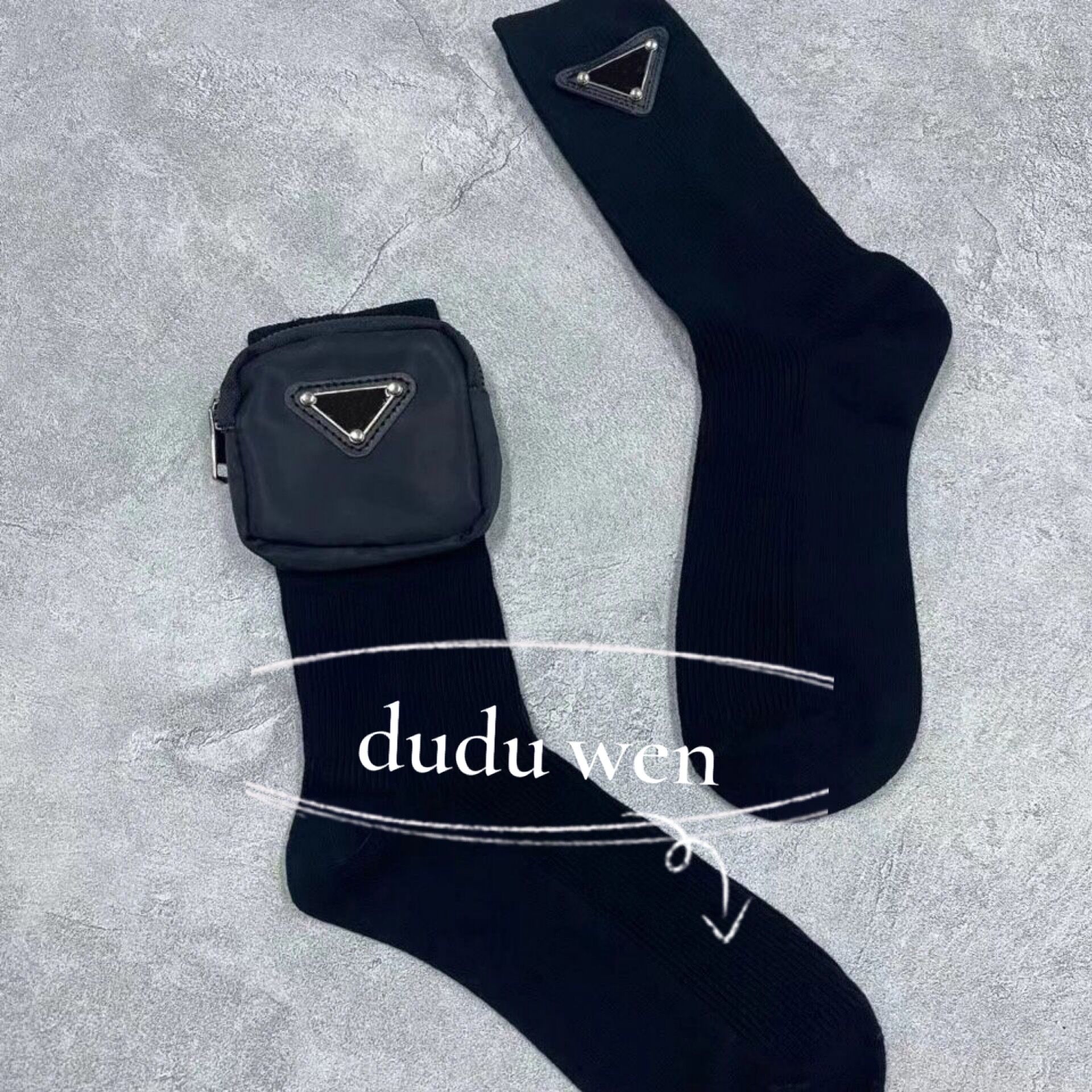 party gift Women Cotton Socks with Flexible Bag Black White letter Triangle Letters Sock Fashion Hosier collection item
party gift Women Cotton Socks with Flexible Bag Black White letter Triangle Letters Sock Fashion Hosier collection item