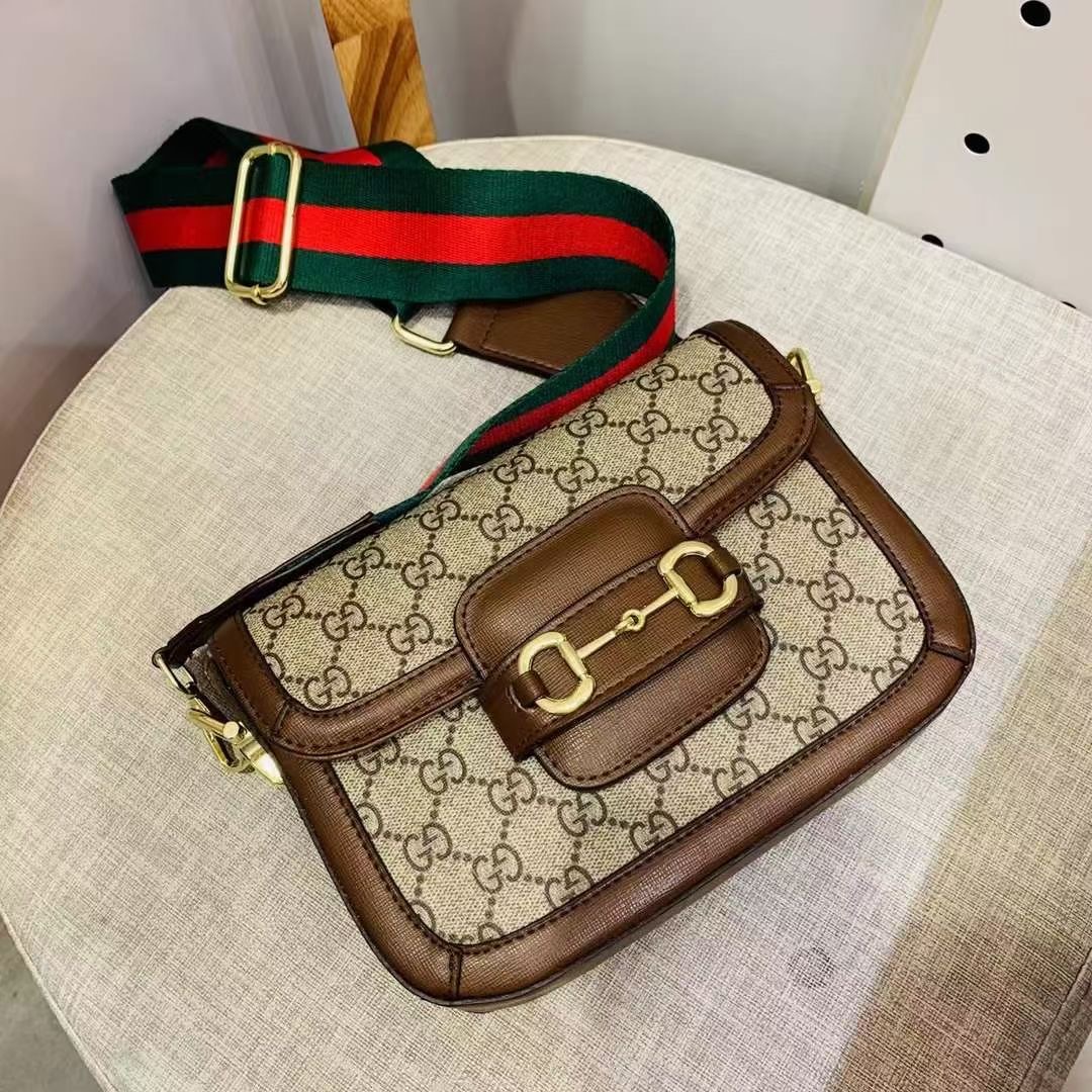 YSLGGLVLOUISVITTONVUTTON Luxury Designer New Style Marmont Shoulder Bags Women horsebit Bag PU Leather Handbag
YSLGGLVLOUISVITTONVUTTON Luxury Designer New Style Marmont Shoulder Bags Women horsebit Bag PU Leather Handbag