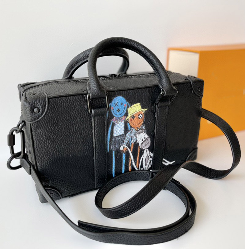 2021 designer brand suitcase bag graffiti ladies classic fashion one-shoulder leather chain high-quality wallet