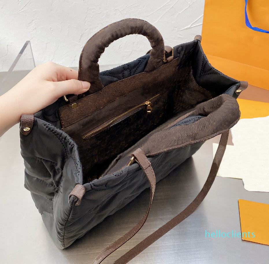 Designer-shopping bags totes women's luxury handbag fashion with classic letter shoulder bag high quality cross body 2022, Make up for price
Designer-shopping bags totes women's luxury handbag fashion with classic letter shoulder bag high quality cross body 2022, Make up for price