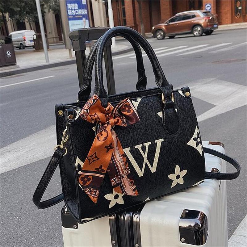 2022 Fashion Shoulder shopping Luxury Designer all match Bags Handbags totes High Quality purse mobile phone bag letter print Women wallet vintage cross body lady, 01
2022 Fashion Shoulder shopping Luxury Designer all match Bags Handbags totes High Quality purse mobile phone bag letter print Women wallet vintage cross body lady, 01