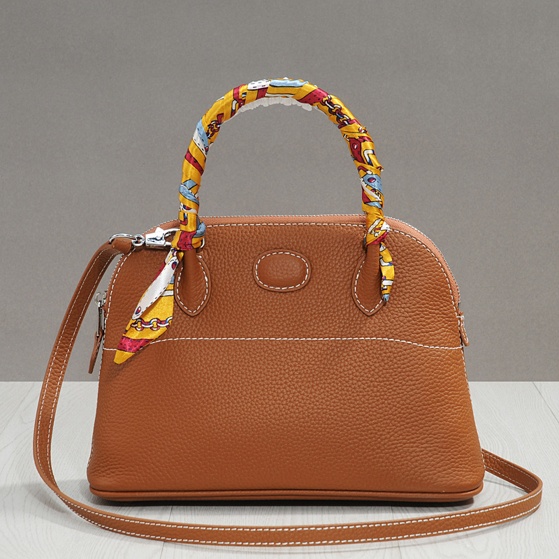 Women Luxurys Designers Bags 2021 spring and summer Baolai small lychee grain head layer cow leat Designer Handbag Handbags Totes Crossbody Bag
Women Luxurys Designers Bags 2021 spring and summer Baolai small lychee grain head layer cow leat Designer Handbag Handbags Totes Crossbody Bag