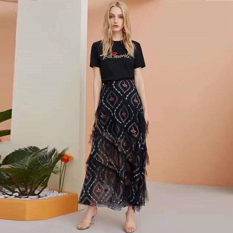 Skirts 2021 Women Sexy Mesh Black Print Patchwork Ruffles Hollo Out Summer Ankle Length Fashion High Quality Wholesale
Skirts 2021 Women Sexy Mesh Black Print Patchwork Ruffles Hollo Out Summer Ankle Length Fashion High Quality Wholesale