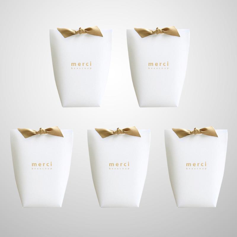 Gift Wrap 5pcs Bags Candy Paper Gold Plating Letter Present Bag Wrapping With Ribbon For Thansgiving Day Party Birthday
Gift Wrap 5pcs Bags Candy Paper Gold Plating Letter Present Bag Wrapping With Ribbon For Thansgiving Day Party Birthday
