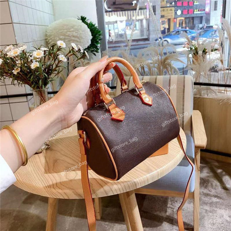 2021 Luxury FamousWomen Shoulder Bags Lady Speedy Handbags Women ToteBags Premium Women's Wallets PillowBags, Brown
2021 Luxury FamousWomen Shoulder Bags Lady Speedy Handbags Women ToteBags Premium Women's Wallets PillowBags, Brown