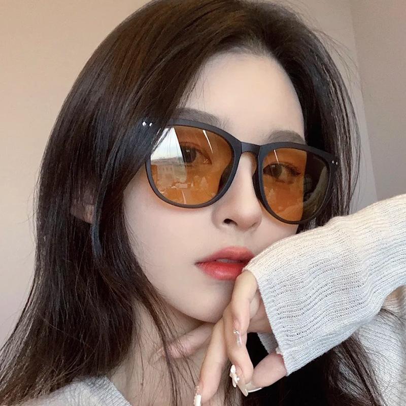 Sunglasses 2021 Fashion Folding Women Men Classic Brand Design Plastic Sun Glasses Trend Luxury Retro Eyewear Frame Uv400
Sunglasses 2021 Fashion Folding Women Men Classic Brand Design Plastic Sun Glasses Trend Luxury Retro Eyewear Frame Uv400