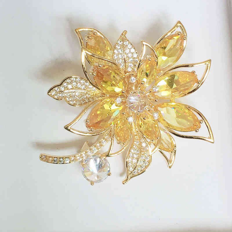 2021 Color Zircon Flower Brooch Female Korean Fashion Temperament Gold High-grade