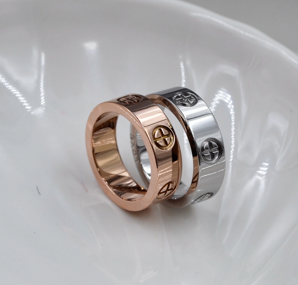 titanium steel gold ring for lovers no diamond couple rings men and women fashion jewelry rosegold silver 3 colors gift
titanium steel gold ring for lovers no diamond couple rings men and women fashion jewelry rosegold silver 3 colors gift