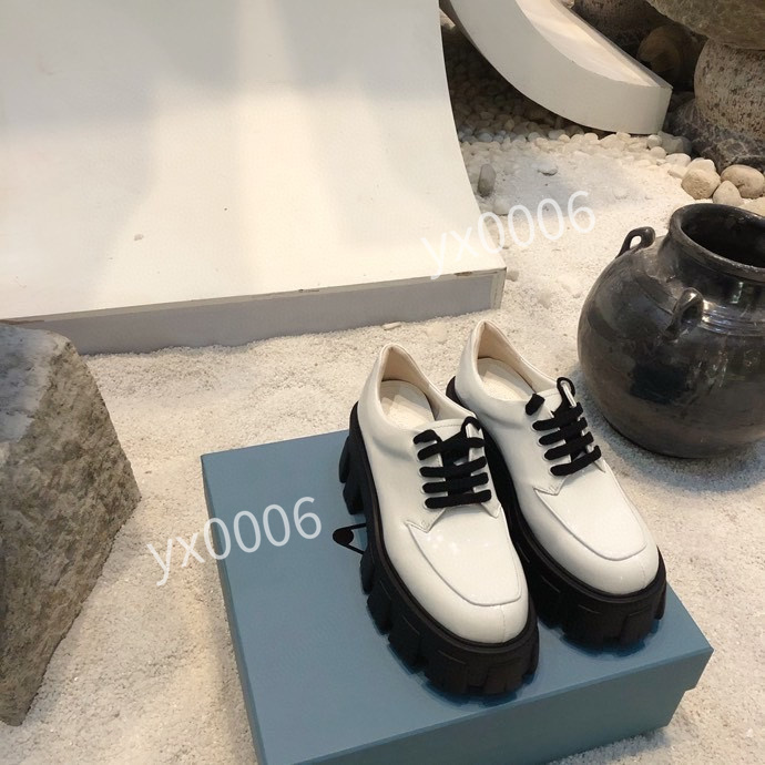 2021 Women Designer Boots Desert Platform 35-41 Shoes Buckle Ankle Genuine Leather Boot Bee Star Trail Shoe Female Rough Heel Booties ds200809, 04
2021 Women Designer Boots Desert Platform 35-41 Shoes Buckle Ankle Genuine Leather Boot Bee Star Trail Shoe Female Rough Heel Booties ds200809, 04
