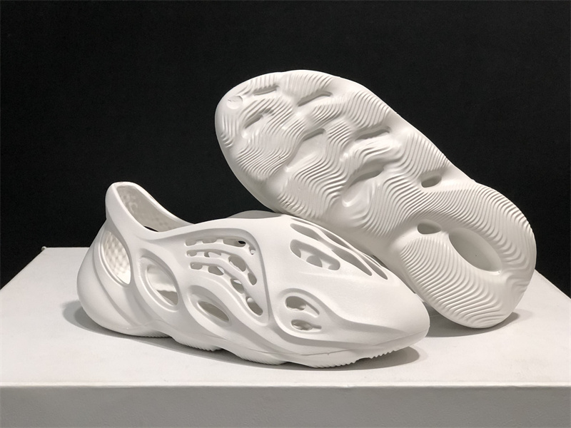 Top Quality Paris Fashion Mens Womens Designer Bone Slipper Sandal shoes Summer Rubber Sandals Beach Slide Fashions Scuffs Slippers Indoor Size With Box, Shoelace
Top Quality Paris Fashion Mens Womens Designer Bone Slipper Sandal shoes Summer Rubber Sandals Beach Slide Fashions Scuffs Slippers Indoor Size With Box, Shoelace
