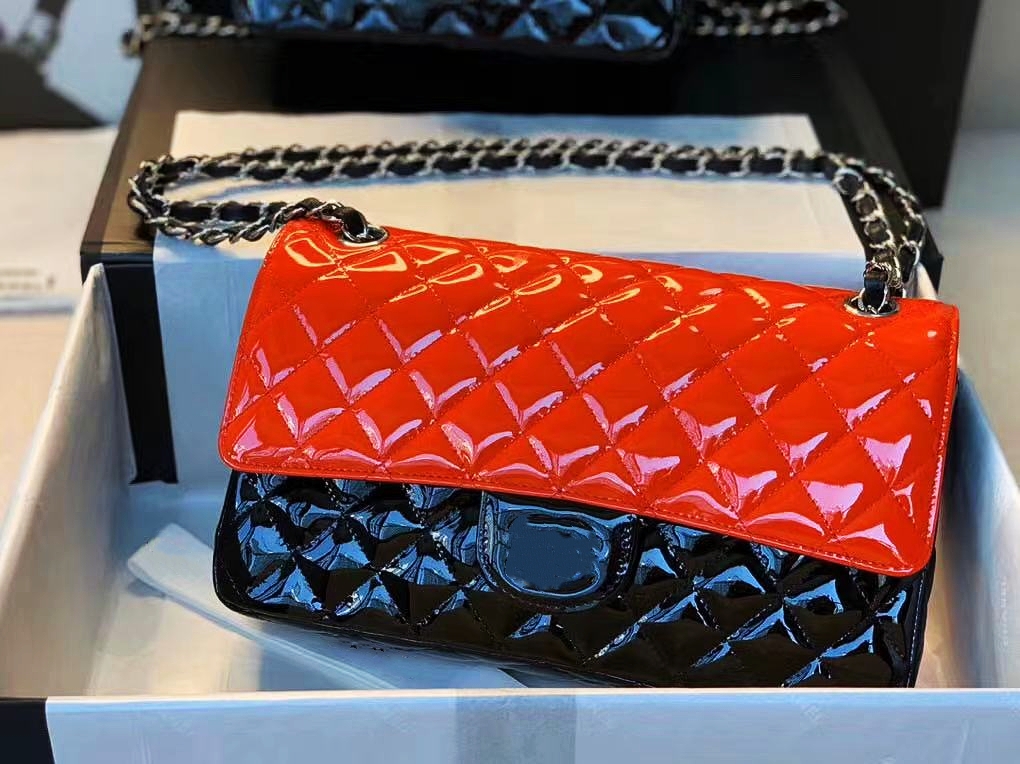 Ladies Fashion Messenger Bags Designers Womens Handbags Purses Luxury Two-tone Shoulder Handbag Patent Bright Leather Cross Body Bag Elegant
Ladies Fashion Messenger Bags Designers Womens Handbags Purses Luxury Two-tone Shoulder Handbag Patent Bright Leather Cross Body Bag Elegant
