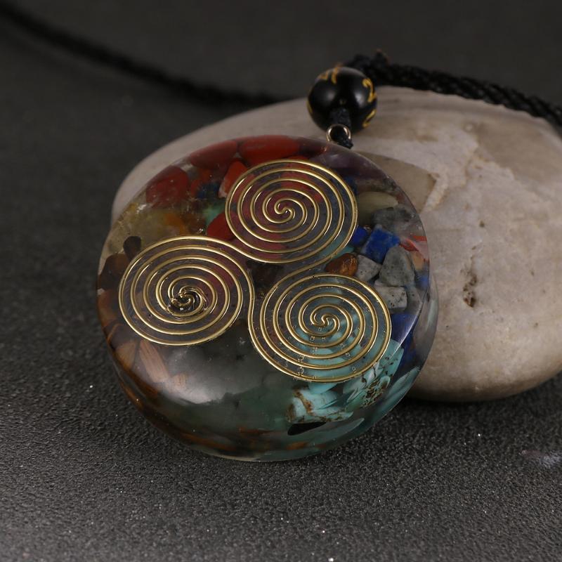 Pendant Necklaces Reiki 7 Chakra Orgone Necklace Energy Healing Crystal Chips Stone Orgonite Resin