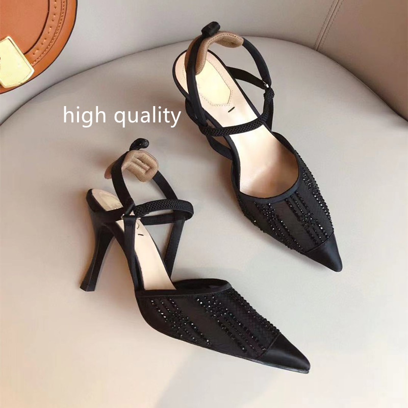 High-quality FF sandals womens slippers Luxury designer low-cut mesh noodles rhinestone stiletto high heel 9CM white black pointed toe cap Silk Back space
High-quality FF sandals womens slippers Luxury designer low-cut mesh noodles rhinestone stiletto high heel 9CM white black pointed toe cap Silk Back space