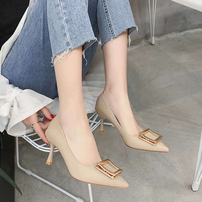 Fashion Women Classic Shoes High Heel Pumps Ladies Pointed Toe Wedding Dress Shoes Female Thin Heels Zapatos Mujer 210721, Red
Fashion Women Classic Shoes High Heel Pumps Ladies Pointed Toe Wedding Dress Shoes Female Thin Heels Zapatos Mujer 210721, Red