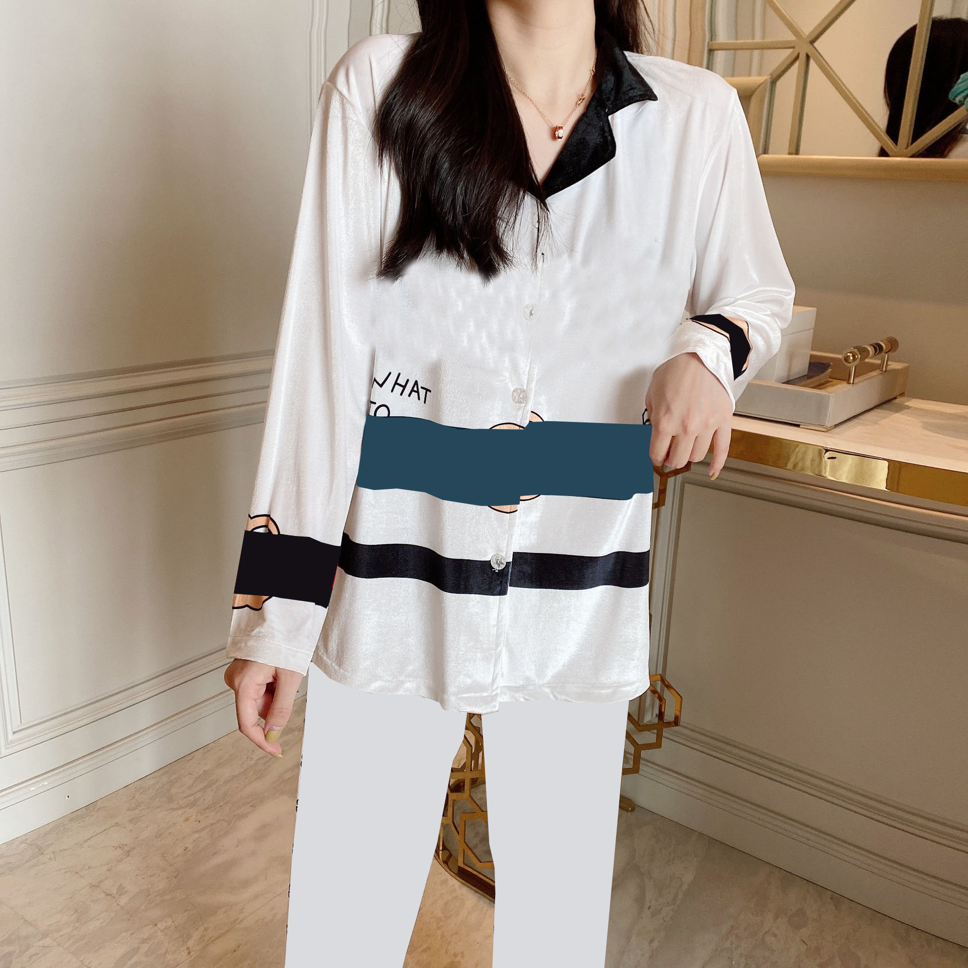 Classic Women Pajamas Home Cloth Gold Velvet Ladies Sleepwear Set Letter Print Girls Nightwear Pyjamas
Classic Women Pajamas Home Cloth Gold Velvet Ladies Sleepwear Set Letter Print Girls Nightwear Pyjamas