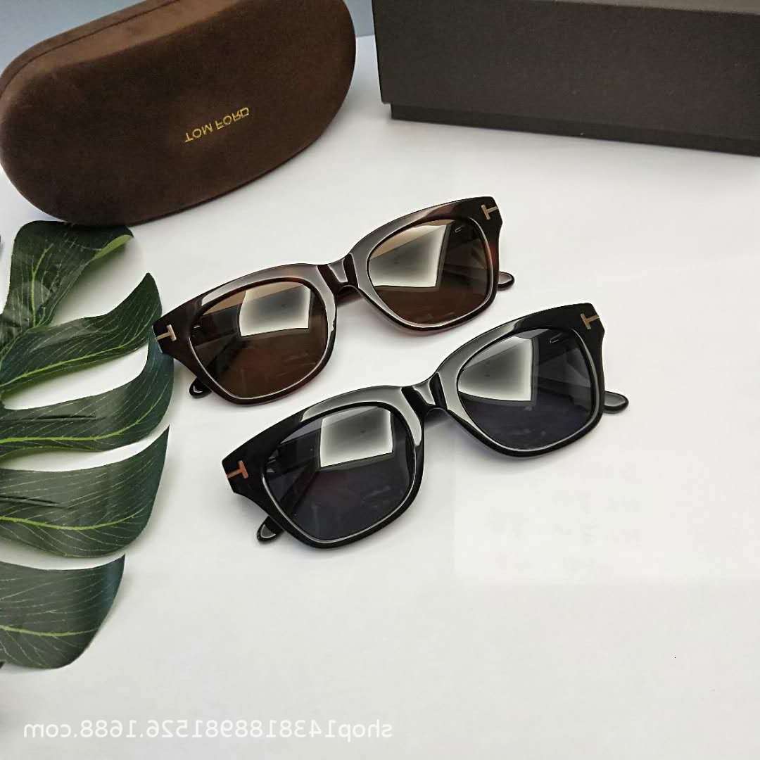 New Plate Tf0237 Fashion Trendy Men's and Women's Personalized Sunglasses, White;black
New Plate Tf0237 Fashion Trendy Men's and Women's Personalized Sunglasses, White;black
