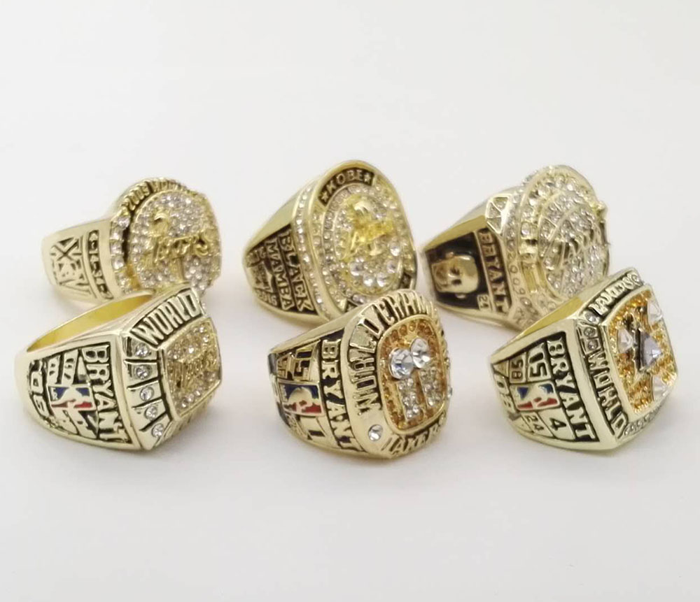 2000/2001/2002/2009/2010/2016 Basketball Championship Ring with Collector's Display Case for personal collection, Silver
2000/2001/2002/2009/2010/2016 Basketball Championship Ring with Collector's Display Case for personal collection, Silver