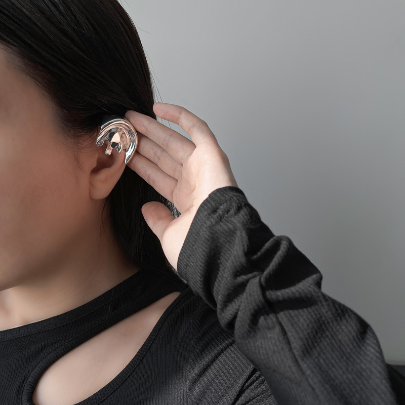 2022 New Ear Clip Earmuffs Screw Back Hip-Hop Men's And Women's Street Fashion Brand Novel Exaggerated All-Match Jewelry