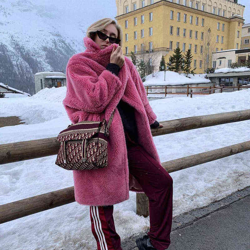 Pink Teddy Bear Long Coats Women Winter Thick Warm Oversized Chunky Outerwear Faux Lambswool Fur Coats Solid High Street 211123