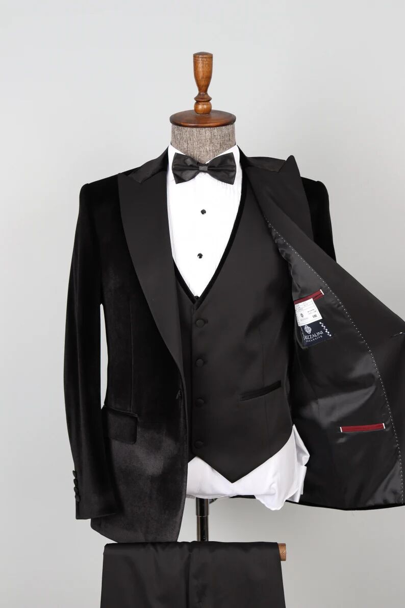 2025 Newest One Button Groom Tuxedos Red Shawl Lapel Slim Fit Mens Wedding Suits Formal Party Prom Suit Custom Made (Jacket+Vest+Pants)
