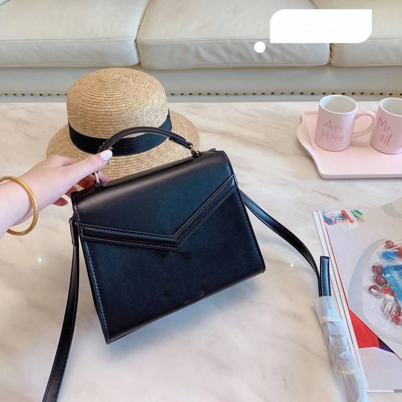 Flap Envelope crossbody messenger shoulder Bag handbags wallet Women Fashion brand Luxurys Designer handbag chain Bags woman
Flap Envelope crossbody messenger shoulder Bag handbags wallet Women Fashion brand Luxurys Designer handbag chain Bags woman
