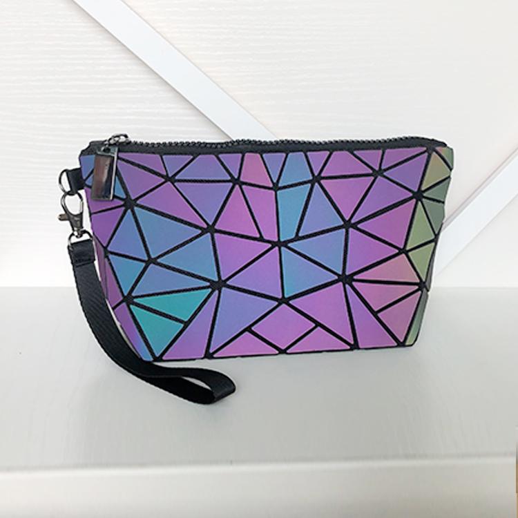 Selling Geometric Luminous Color Changing Cosmetic Bag Fashion Women's Folding Handbag Storage Bags & Cases
Selling Geometric Luminous Color Changing Cosmetic Bag Fashion Women's Folding Handbag Storage Bags & Cases